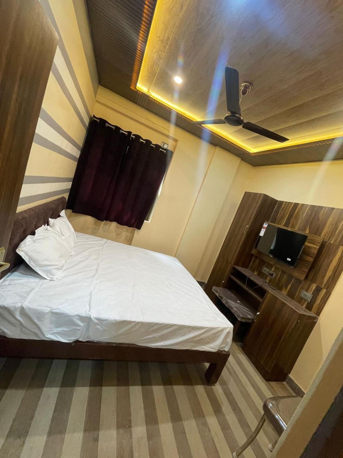 Himalaya Inn Guest House Varanasi Exterior foto